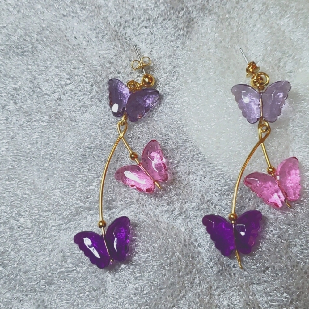 Avon Lucite Pink Purple Butterfly Earrings Drop Dangle GoldTone Pierced